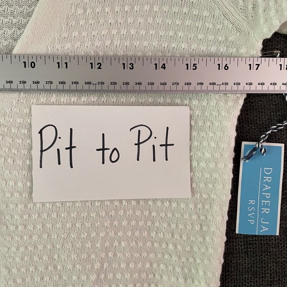 Draper James Knit Cardigan Textured Sweater 3/4 Puff Sleeve V Neck White NWT XS - Picture 6 of 9